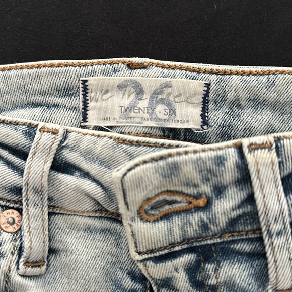 WE THE FREE ACID WASH SKINNY HIGHWAISTED JEANS - Picture 2 of 5